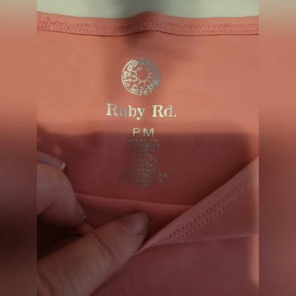 Ruby Rd. Super Soft Fitted Pink Tank Top Petite Medium - Picture 5 of 6